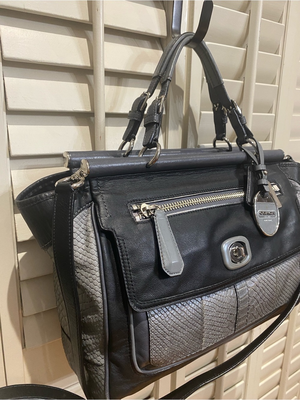 Y2K Coach Pinnacle Dowel Leather Satchel with Python detail - Picture 8 of 17